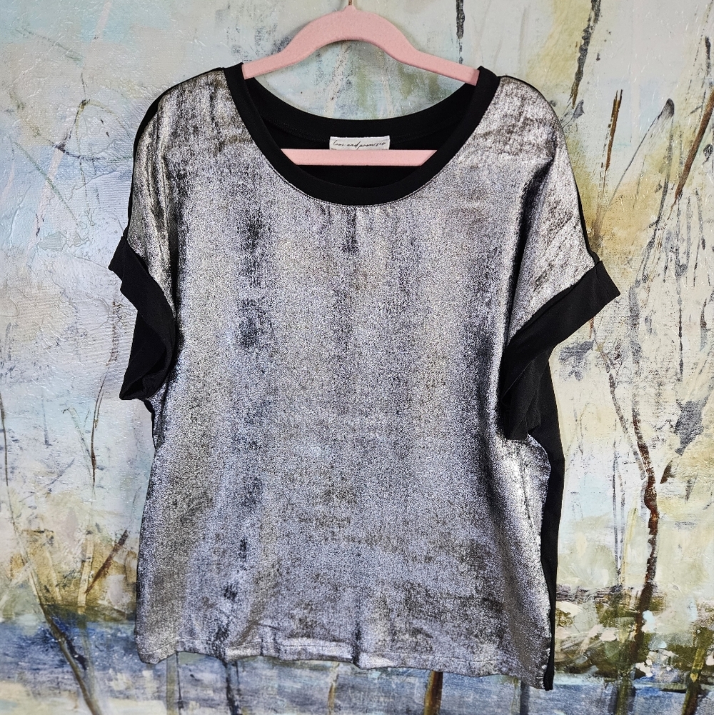 Love&Promises Metallic Silver & Black Colorblock Pullover Short Dolman Sleeve S